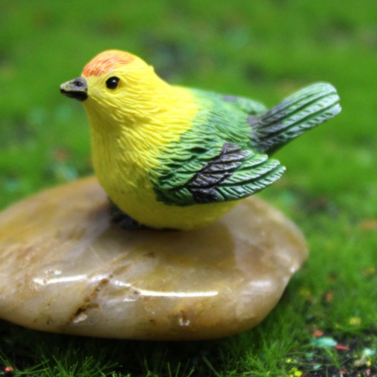Picture of Green - Resin Simulation Bird Micro Landscape Miniature Decoration 3.4x2.2x2.3cm, 1 Piece
