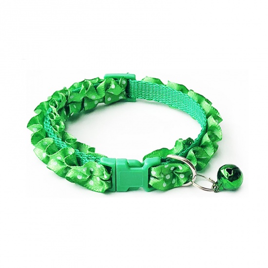 Immagine di Green - Adjustable Lace Dog Collar With Bell 25cm long - 40cm long, 1 Piece