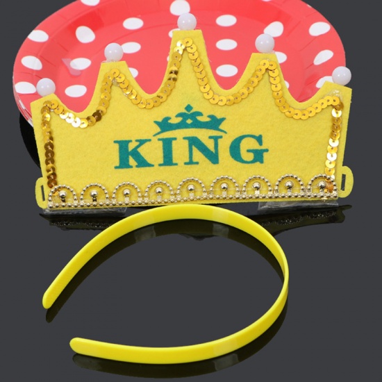 Picture of Yellow - King Nonwoven LED Light Crown Hat Birthday Party Supplies For Children And Adults 11.5x11cm, 1 Piece
