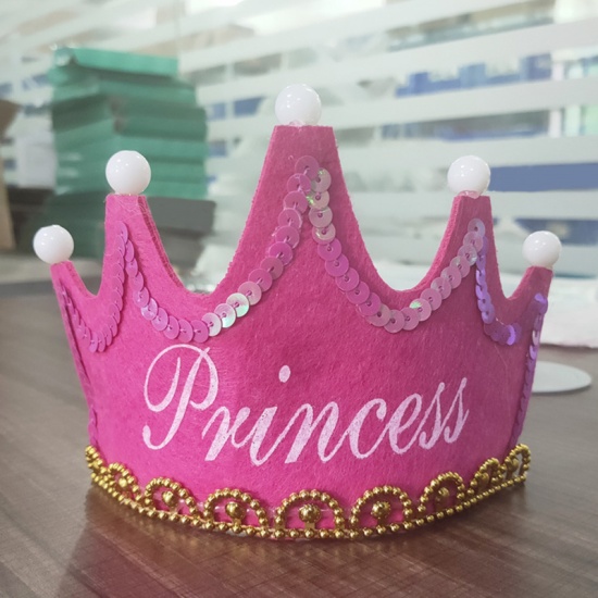 Picture of Fuchsia - Princess Nonwoven LED Light Crown Hat Birthday Party Supplies For Children And Adults 11.5x11cm, 1 Piece