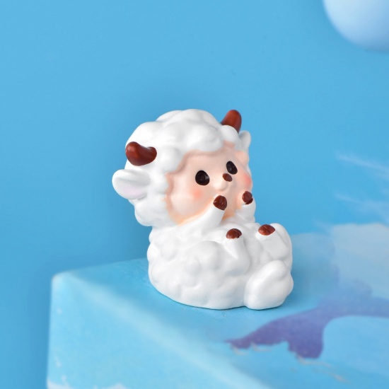 Picture of White - 4# Lovely Sheep Resin Micro Landscape Miniature Decoration 3.5x3cm, 1 Piece