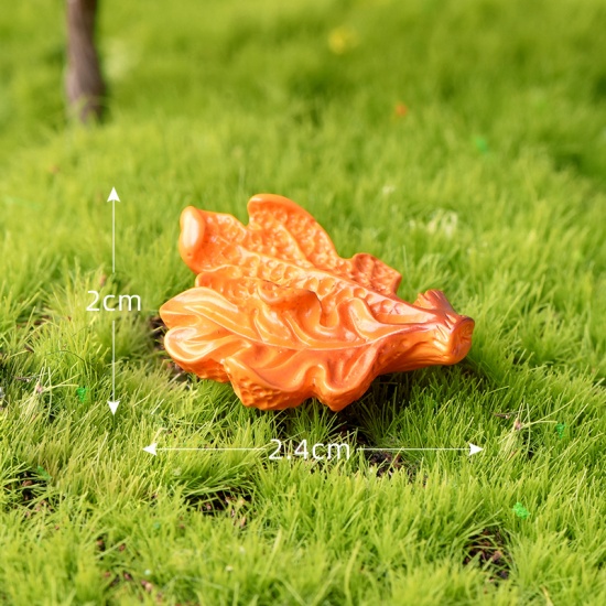 Immagine di Light Brown - 2# Leaf Cute Squirrel Resin Micro Landscape Miniature Decoration 2.4x2cm, 1 Piece