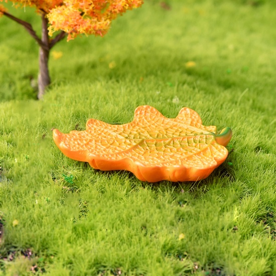 Immagine di Light Brown - 4# Leaf Cute Squirrel Resin Micro Landscape Miniature Decoration 4.5x3.1cm, 1 Piece