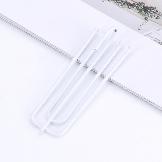 Immagine di White - 5# Spray Painting Iron Based Alloy Durable 4-Prong Hooks Hanging Hooks Curtain Accessories 7x2.5cm, 50 PCs