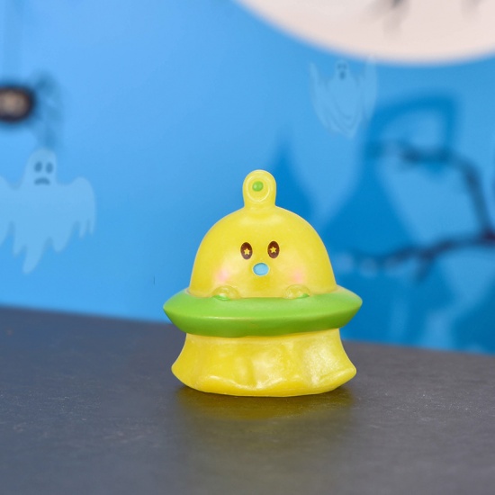 Picture of Yellow - 13# Halloween Alien Ghost Resin Micro Landscape Miniature Decoration 3.3x3.1cm, 1 Piece