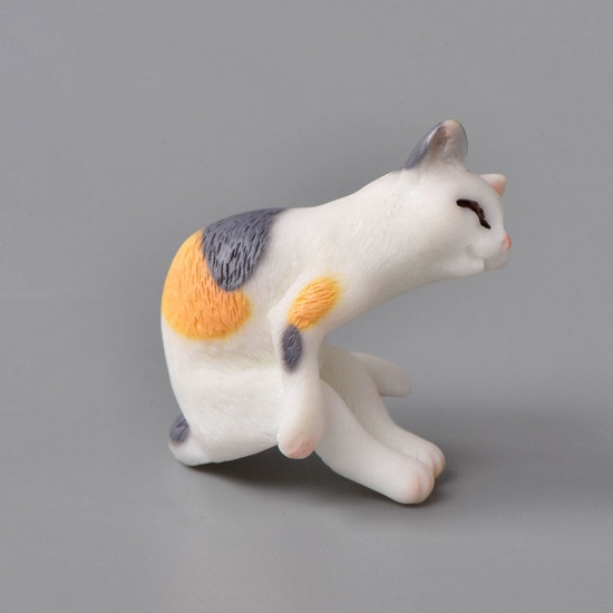 Picture of Light Orange - 15# Cute Cat Series Resin Micro Landscape Miniature Decoration 3.4x3.3cm, 1 Piece