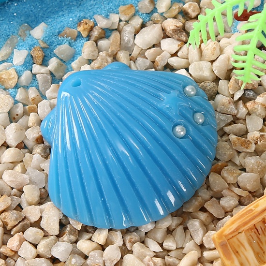 Picture of Blue - Artificial Shell Ocean Series Resin Hanging Home Decoration With Rope 4.5x4.2cm, 1 Piece