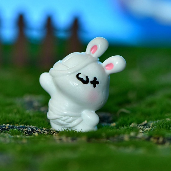 Picture of White - 14# Halloween Rabbit Resin Micro Landscape Miniature Decoration 3.5x3.5cm, 1 Piece