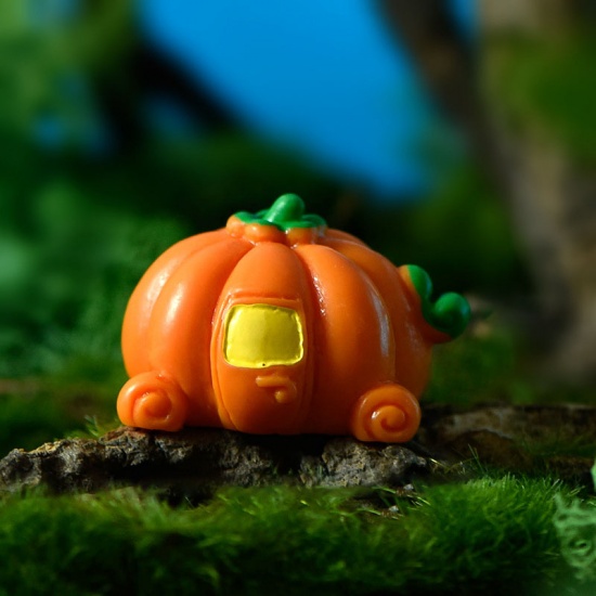 Picture of Orange - 18# Halloween Pumpkin Cart Resin Micro Landscape Miniature Decoration 3.5x2.3cm, 1 Piece