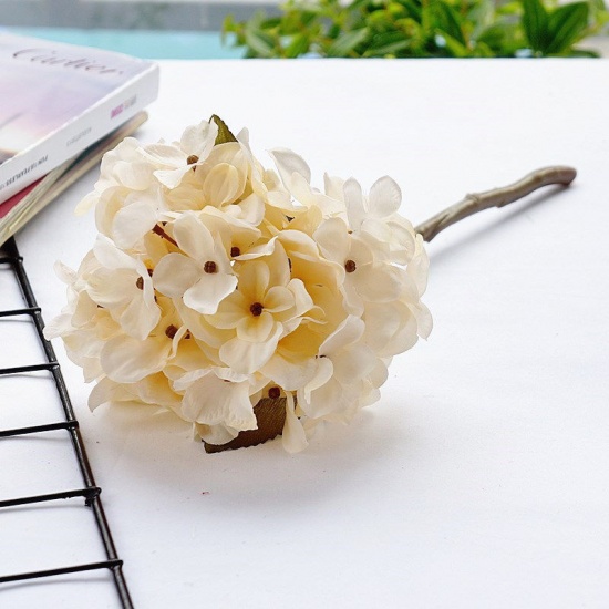 Image de Crème-blanc - 7 # Fleur d'hortensia artificielle en plastique et fausse soie Dim pour la décoration de la maison de fête de mariage 36 cm de long, 1 pièce