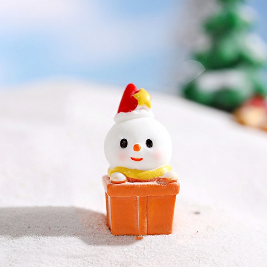 Изображение White - Resin Micro Landscape Miniature Home Decoration Christmas Snowman 2.1x4.1cm, 1 Piece