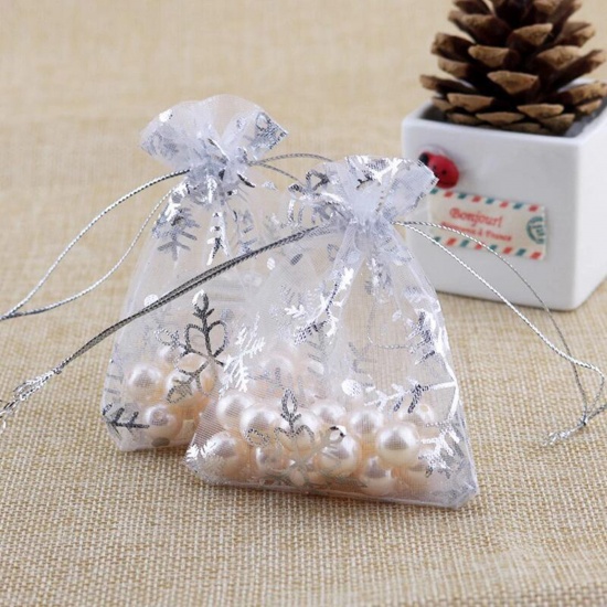 Picture of Organza Christmas Jewelry Bags White Snowflake 9cm x 7cm, 20 PCs