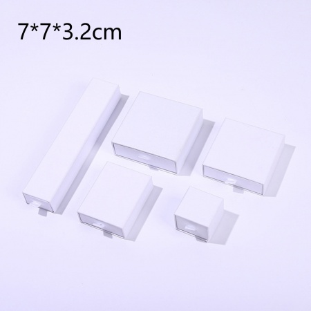 Bild von 1 Stück Papier Schmuck-Geschenkbox mit herausziehbarer Schublade Quadrat Weiß 7cm x 7cm x 3.2cm