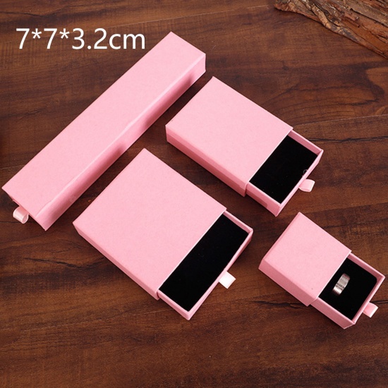 Immagine di 1 Pz Carta Confezione Regalo per Gioielli con Cassetto Estraibile Quadrato Rosa Scuro 7cm x 7cm x 3.2cm