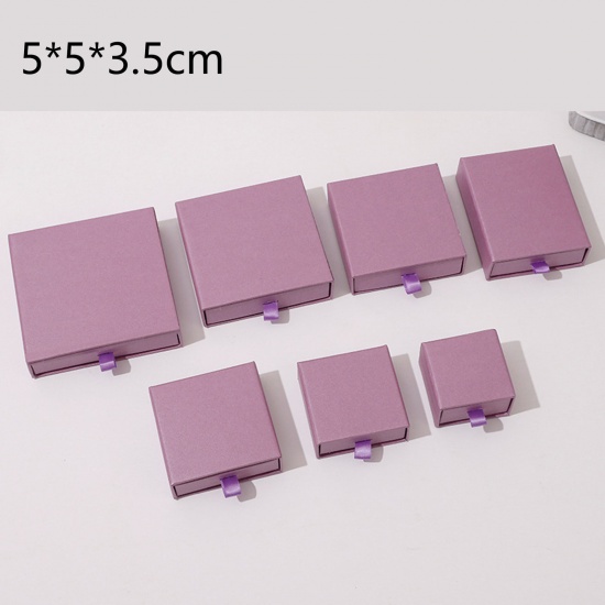 Immagine di 1 Pz Carta Confezione Regalo per Gioielli con Cassetto Estraibile Quadrato Colore Viola 5cm x 5cm x 3.5cm