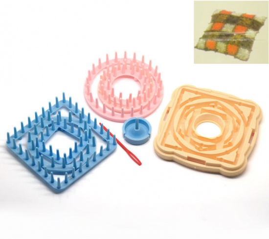 Picture of Plastic Flower Pattern Knitting Loom Kit DIY Craft At Random Color Mixed 4.6cm x4.6cm(1 6/8" x1 6/8") - 8.8cm x8.8cm(3 4/8" x3 4/8"), 1 Box