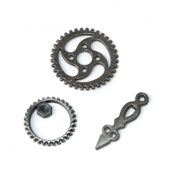 Picture of Zinc Based Alloy Steampunk Pendants Gear Gunmetal At Random Mixed 3.1cm(1 2/8") Dia. - 1cm( 3/8") Dia., 1 Packet(100g/Packet, Approx 40-60 PCs/Packet)