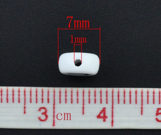 Picture of Acrylic Spacer Beads Round White Alphabet/ Letter "U" About 7mm Dia, Hole: Approx 1mm, 500 PCs