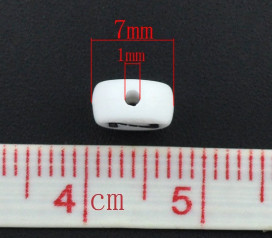 Picture of Acrylic Spacer Beads Round White Alphabet/ Letter "Z" About 7mm( 2/8") Dia, Hole: Approx 1mm, 500 PCs