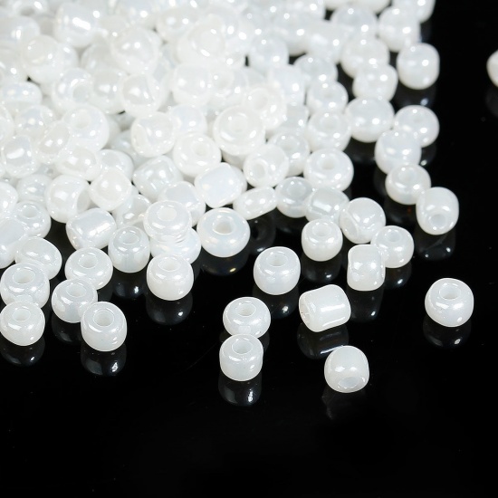 Picture of 6/0 Glass Seed Beads Round Rocailles White Pearlized About 4mm Dia, Hole: Approx 1mm, 450 gram