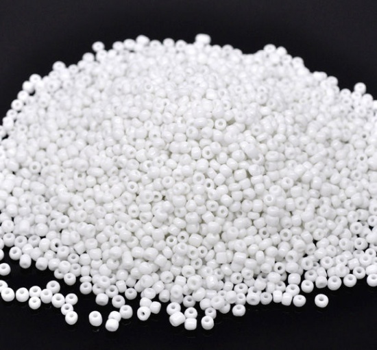 Picture of 6/0 Glass Seed Beads Round Rocailles White About 4mm Dia, Hole: Approx 1mm, 450 gram
