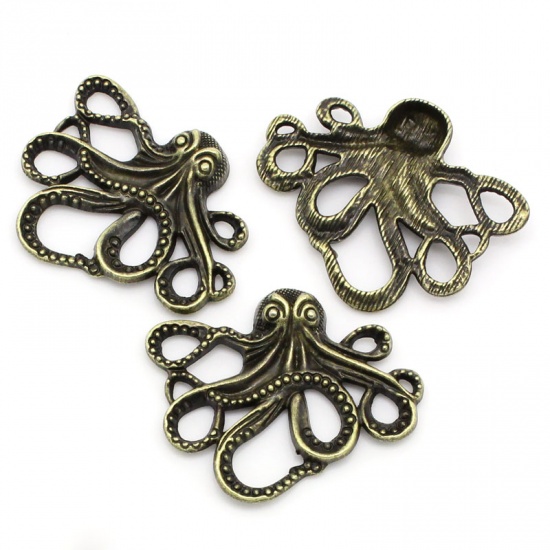 Picture of Ocean Jewelry Zinc Based Alloy Pendants Octopus Animal Antique Bronze Dot Carved 4.3cm(1 6/8") x 3.5cm(1 3/8"), 20 PCs