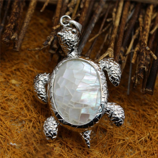 Picture of Abalone Shell & Zinc Based Alloy(Lead & Nickel Safe) Ocean Jewelry Pendants Silver Tone Sea Turtle Animal Multicolor 49mm x 31mm, 1 Piece