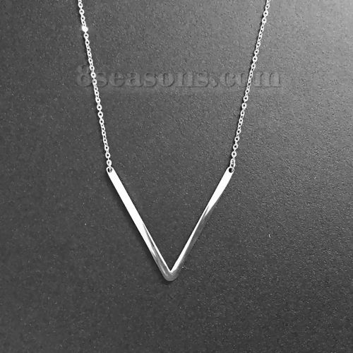 Picture of Stainless Steel Necklace Silver Tone Initial Alphabet/ Letter " P " 50cm(19 5/8") long, 1 Piece