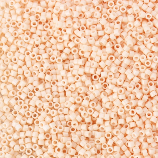 Image de (Japon Importation) Perles de Rocailles Delica en Verre Perles de Bugle Tube Jaune Clair Lustré 1.7mm x 1.3mm, Trou: env. 0.8mm, 3 Grammes (Env. 210 Pcs/Gramme)
