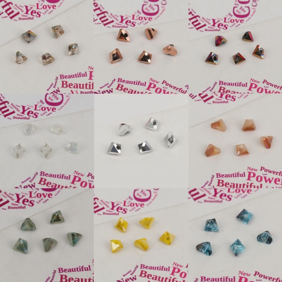 Picture of Glass Beads Triangle Smoke AB Rainbow Faceted 
