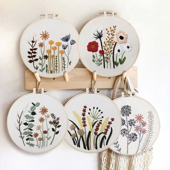 Picture of Cotton & Linen Embroidery Kit Package DIY Handmade Decoration Multicolor 1 Set