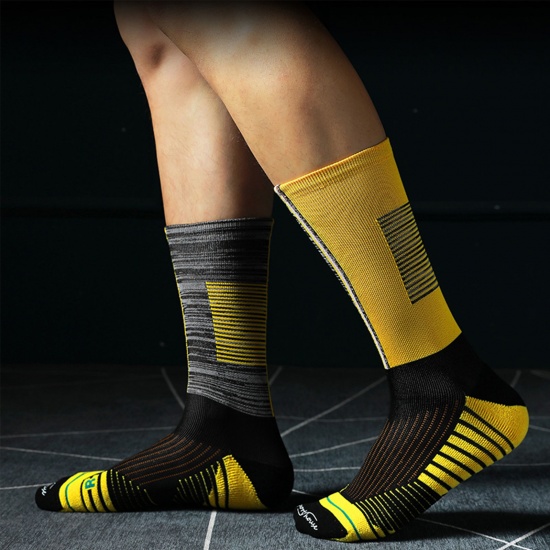 Immagine di Multifunction Non-slip Breathable Man's Sport Socks Stripe Size M（39-43）, 1 Pair