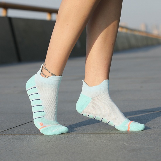 Immagine di Multifunction Non-slip Breathable Women's Sport Ankle Socks Stripe Size S（35-39）, 1 Pair