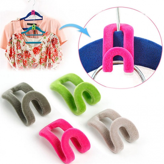 Imagen de Light Tan - Flocking Mini Cascading Hooks Connector Clothes Hanger Accessories 5x2.5x0.4cm, 1 Piece