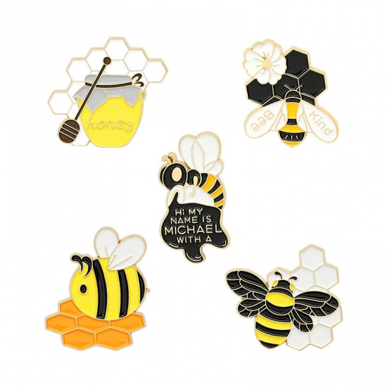 Picture of Insect Pin Brooches Dainty Beehive Message " Honey " White & Yellow Enamel 30mm x 28mm, 1 Piece