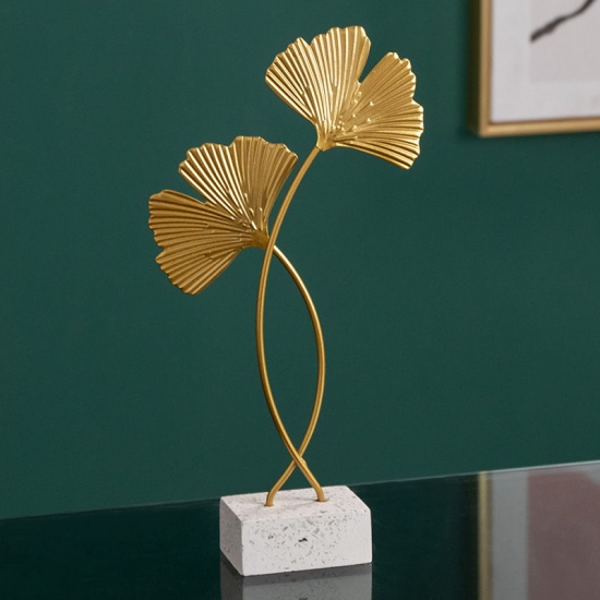 Immagine di Golden - Wrought Iron High Ginkgo Leaf Home Ornament Decoration 26x16cm, 1 Piece