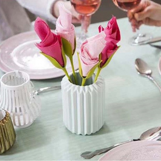 Immagine di Green - 8 PCs PP Flower Napkin Holders For Dinner Wedding Hotel Table Arrangements Decoration 19.5x6x2.8cm, 1 Set