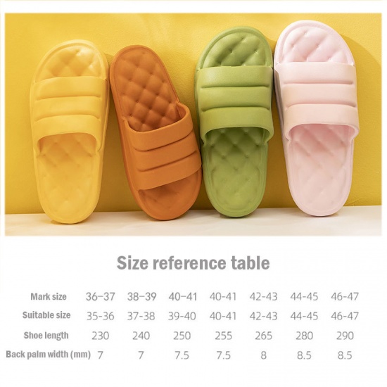 Immagine di EVA Men And Women Couple Summer Extra Thick Soft Soled Non-Slip Shower Slippers Sandals For Bathroom Indoor Outdoor