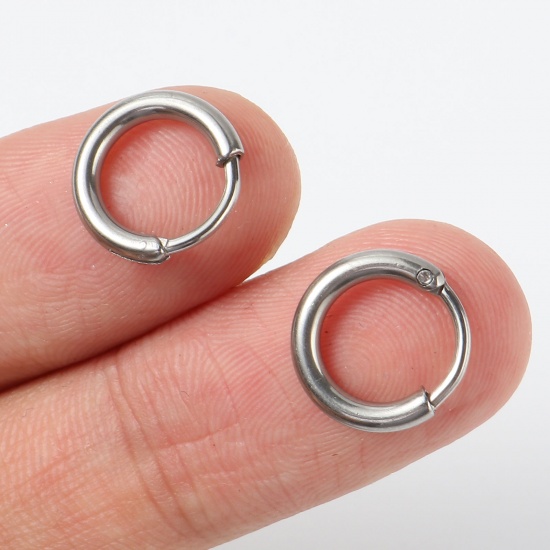 Picture of Stainless Steel Hoop Earrings Silver Tone Circle Ring Post/ Wire Size: (19 gauge), 1 Pair