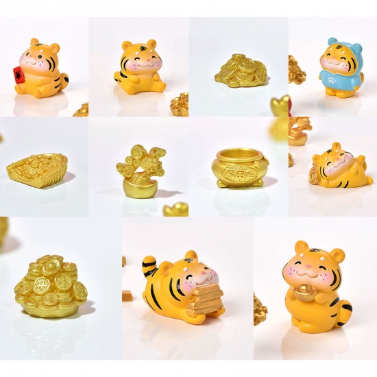 Picture of Golden - 11# Treasure Pile Cute Fortune Tiger Resin Micro Landscape Miniature Decoration 2.7x1.3cm, 1 Piece