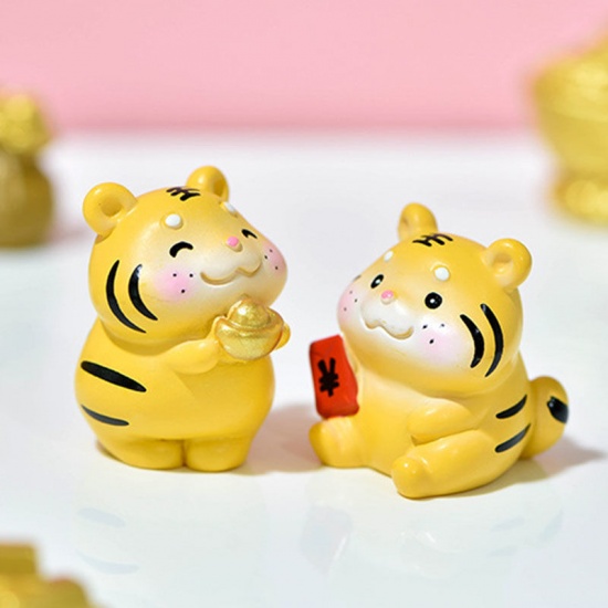 Picture of Golden - 11# Treasure Pile Cute Fortune Tiger Resin Micro Landscape Miniature Decoration 2.7x1.3cm, 1 Piece