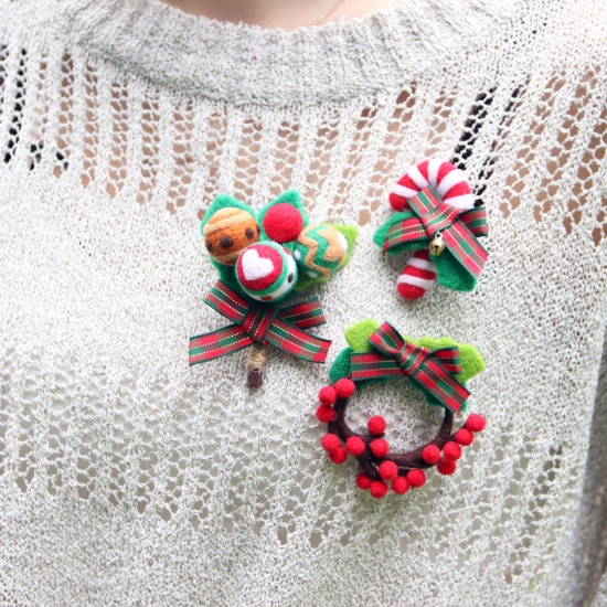 Immagine di Feltro Accessori artigianali in feltro di lana per infeltrimento ad ago Albero di Natale Multicolore 6cm x 3.3cm, 1 Serie