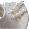 Immagine di Conchiglia Sciolto Perline Tondo Piatto Bianco Sporco Lettera Maiuscola Disegno Circa 8mm Dia, Foro:Circa 1.1mm, 10 Pz