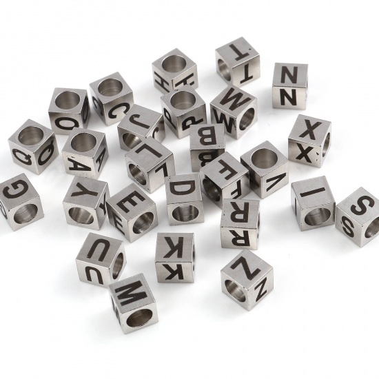 Image de Perles en Acier Inoxydable Carré Argent Mat Noir Alphabet Initial/ Lettre Majuscule 7mm x 7mm, Trou: env. 5.1mm, 1 Pièce