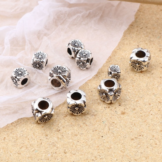 Picture of Zinc Based Alloy Spacer Beads Flower Antique Silver Color 300 PCs