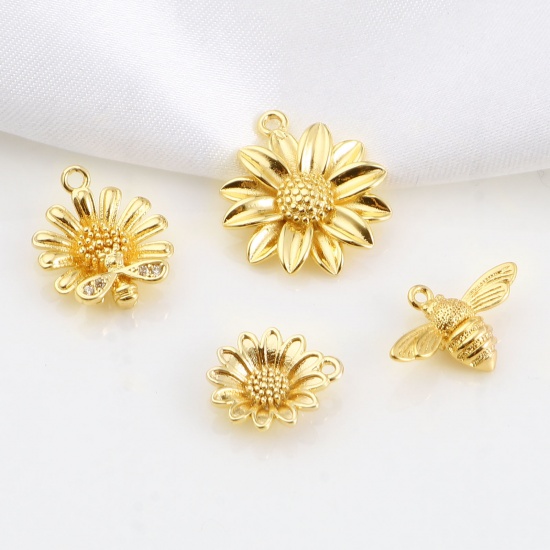 Picture of Copper Charms Daisy Flower 18K Real Gold Plated 13mm x 11.5mm, 2 PCs