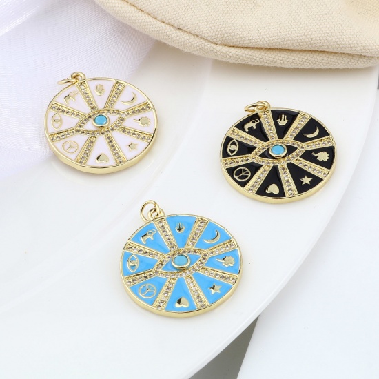 Imagen de Latón Religión Colgantes Chapado en Oro Multicolor Ronda Símbolo Mano Hamsa Micro Pave 1 Unidad