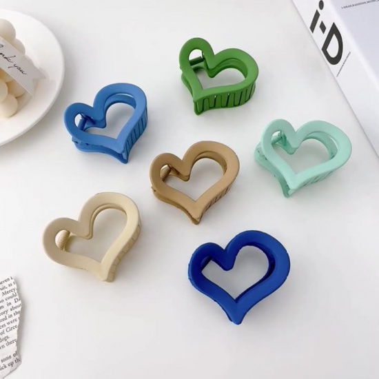 Immagine di Plastica Forcina Multicolore Cuore Smerigliato 6.5cm x 3.8cm , 1 Pz