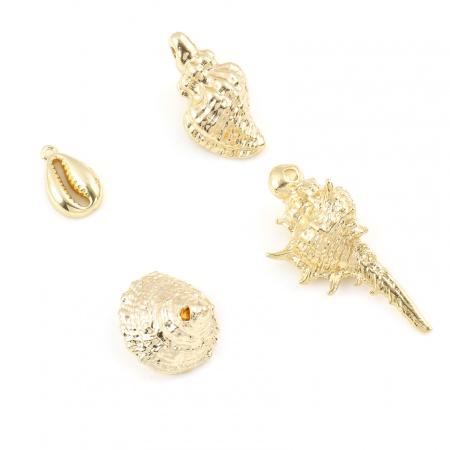 Ottone Charms Conchiglia Vero Oro Placcato 3cm x 1.4cm, 3 Pz