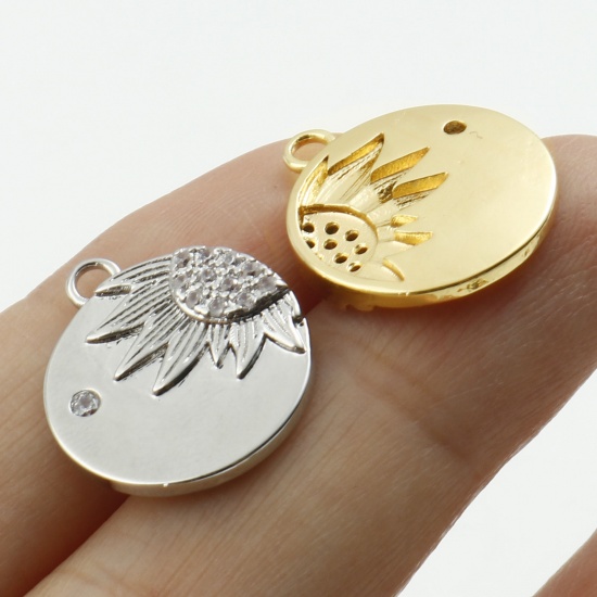 Imagen de Latón Colgantes Charms Ronda Oro Real Chapado Girasol Claro Circón Artificial 18mm x 16mm, 2 Unidades